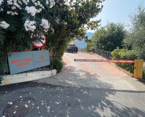 1 - Footpath to the beach: coming out of the complex, turn left and walk down the main road "Ive Lole Ribara"