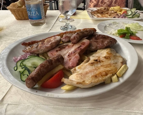 Montenegro-Essen-Bars-Restaurants-Lokations