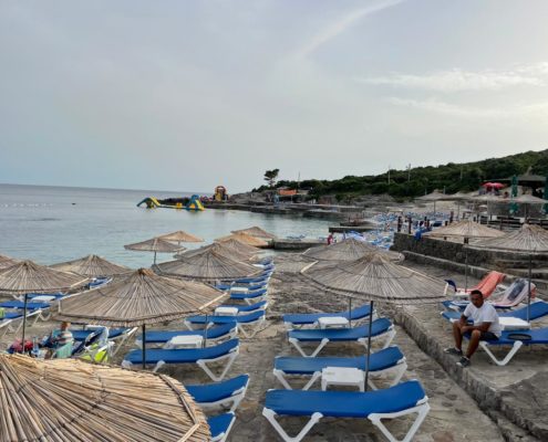 Ploce Beach in der Nähe von Budva