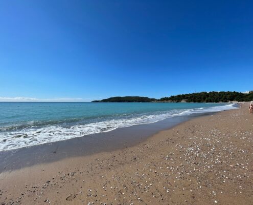 BECICI BEACH - „Bečićka plaža“