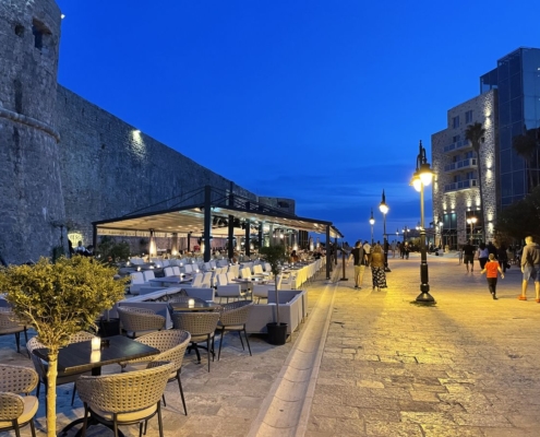 Budva Old Town am Abend